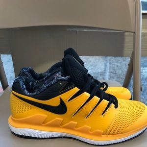Nike Vapor X HC tennis shoes